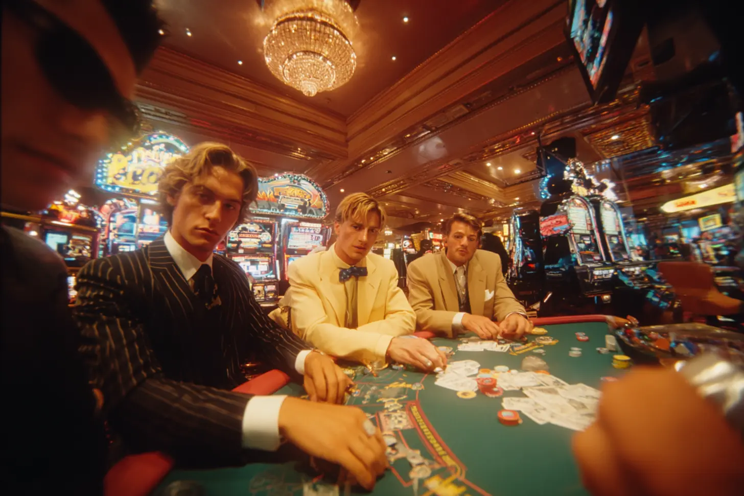 Casino en vivo — crupier real en transmisión HD